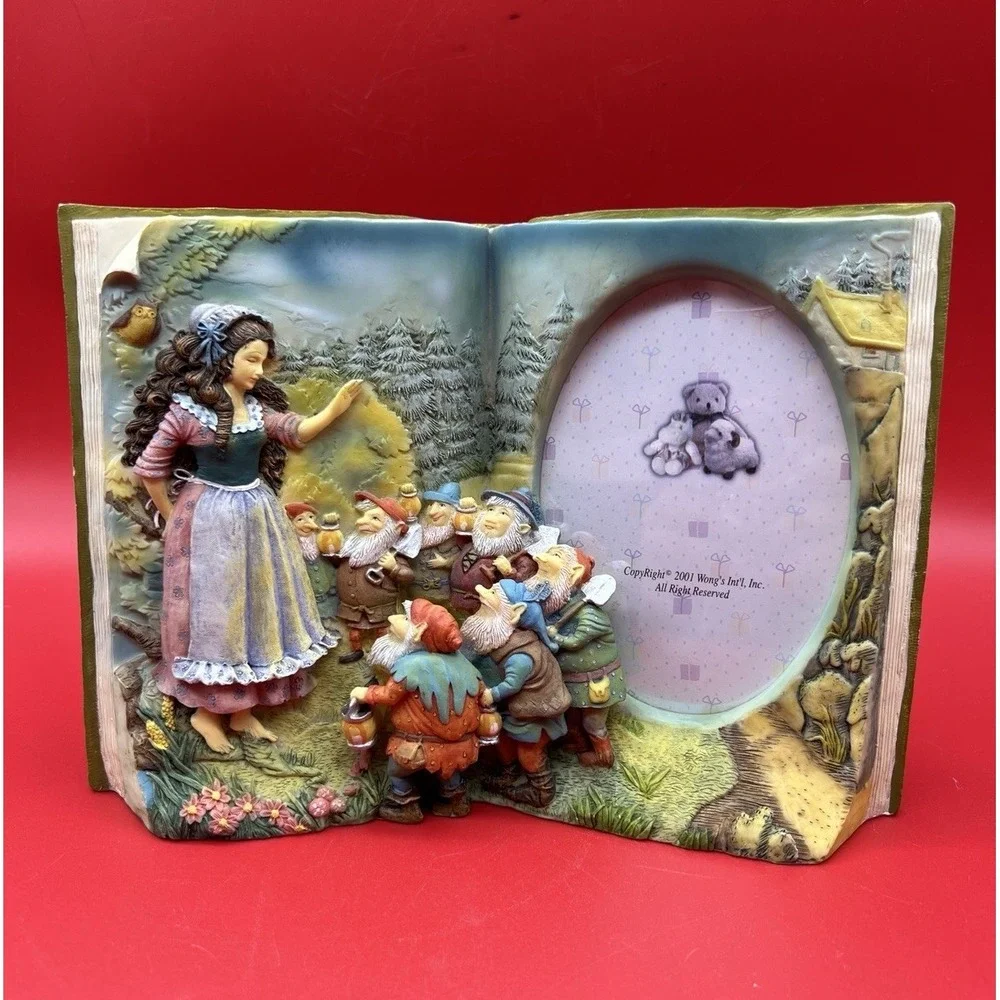 Vintage Snow White & The Seven Dwarfs Storybook Picture Frame Unique 3D Resin